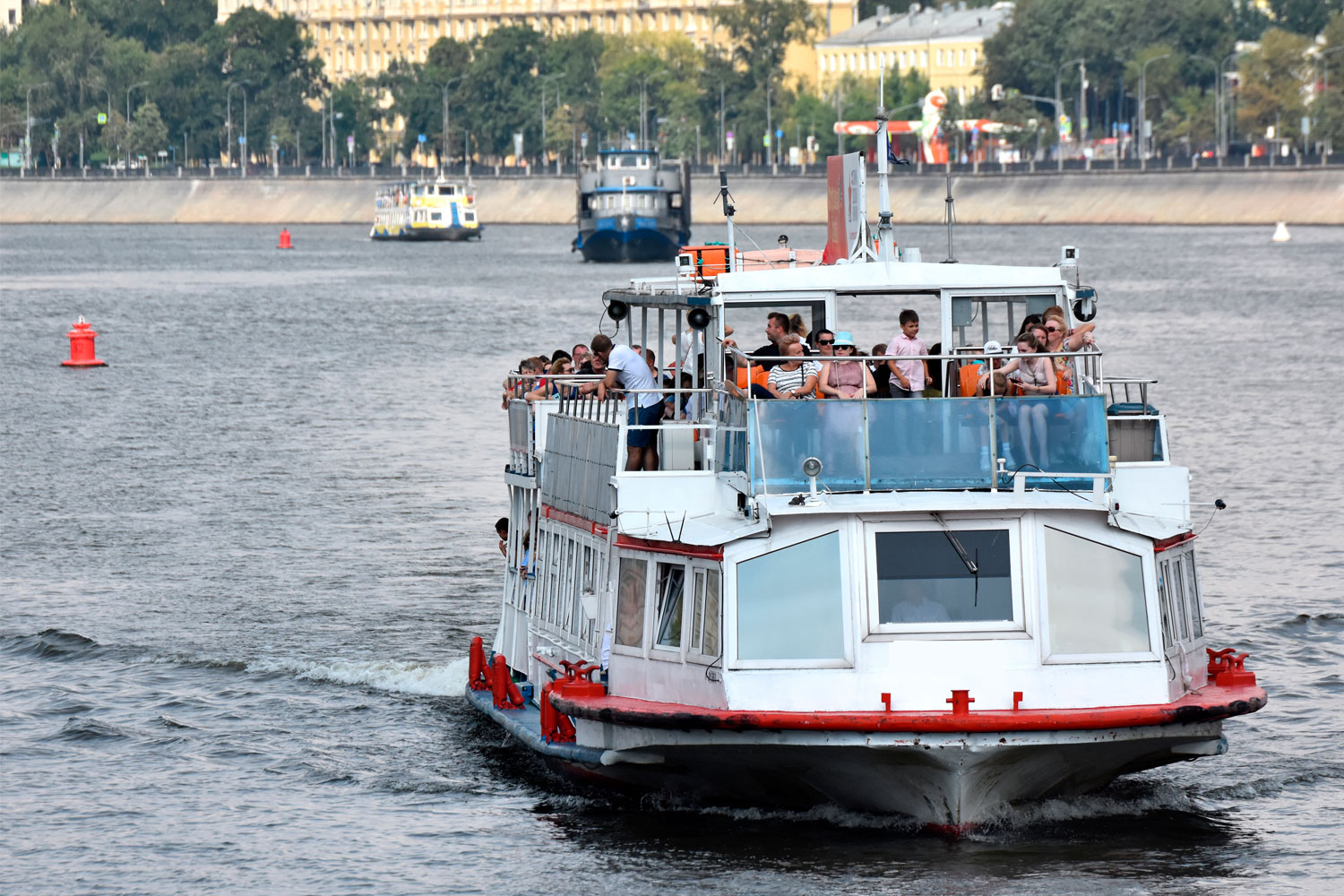 Речная прогулка по центру Москвы от причала Киевский до парка Зарядье — фото 7
